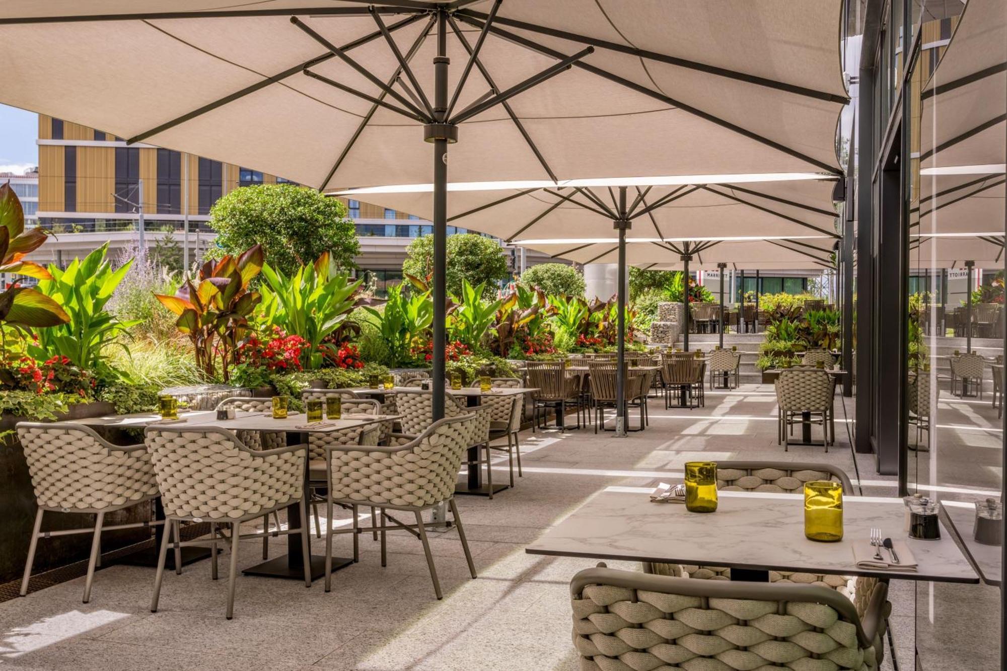 Geneva Marriott Hotel Meyrin Exterior foto